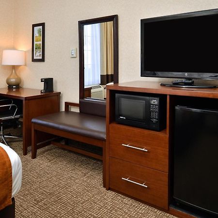 Comfort Inn & Suites Madison North Deforest Kültér fotó