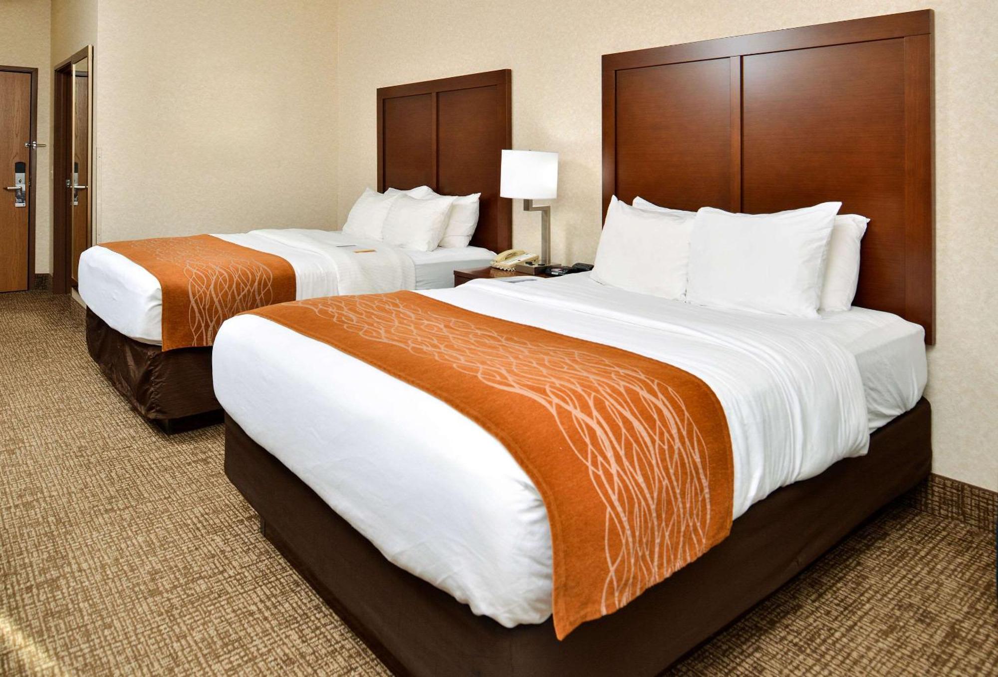 Comfort Inn & Suites Madison North Deforest Kültér fotó