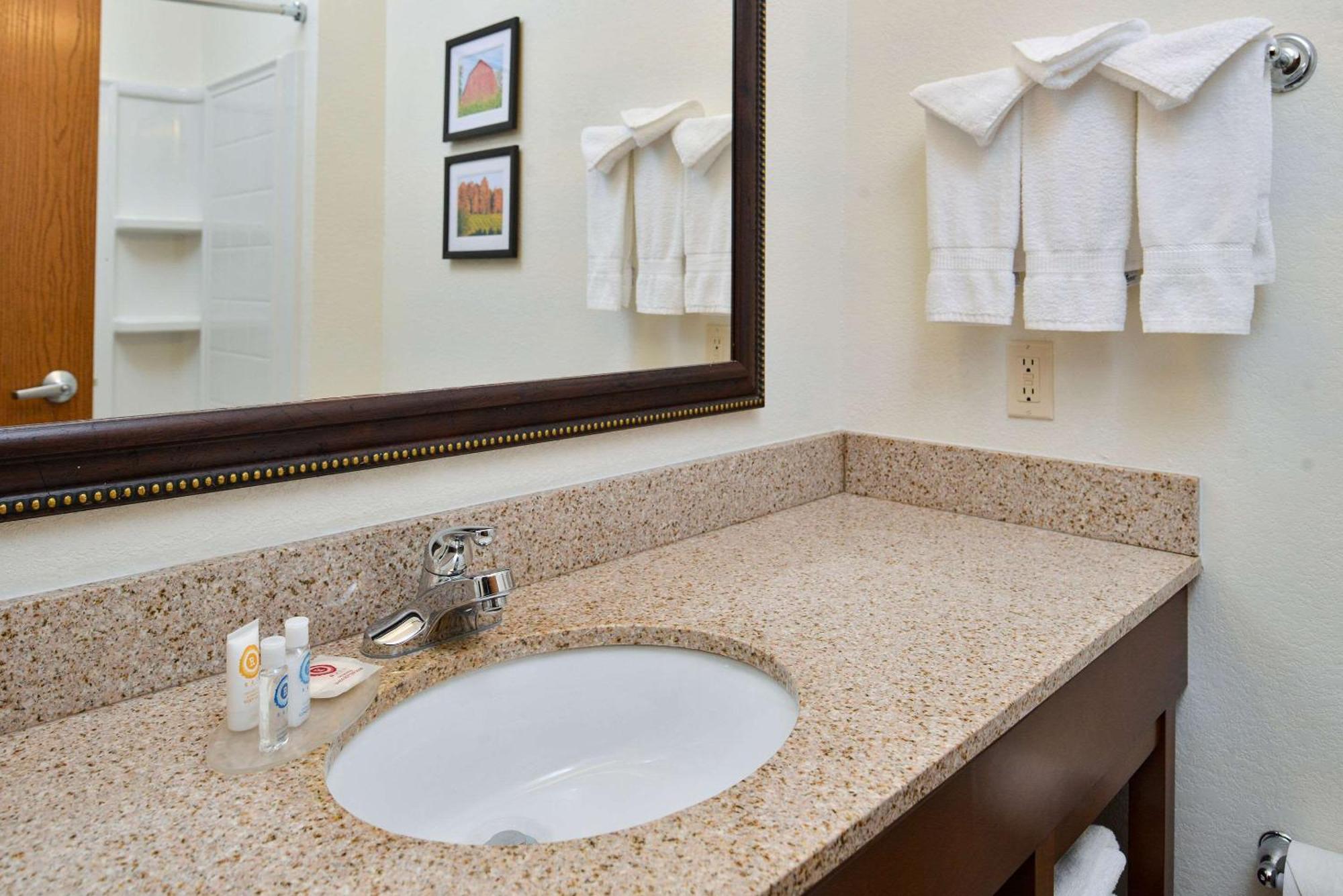 Comfort Inn & Suites Madison North Deforest Kültér fotó