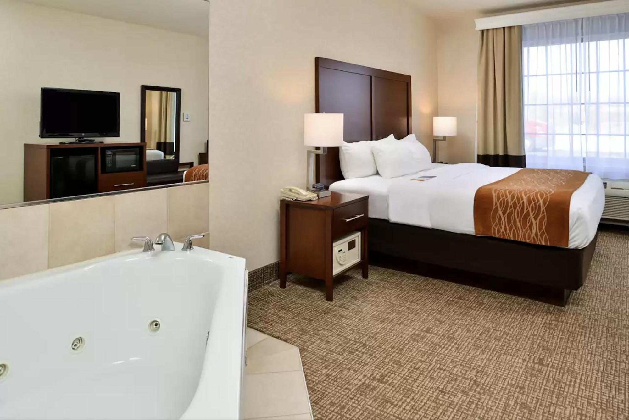 Comfort Inn & Suites Madison North Deforest Kültér fotó