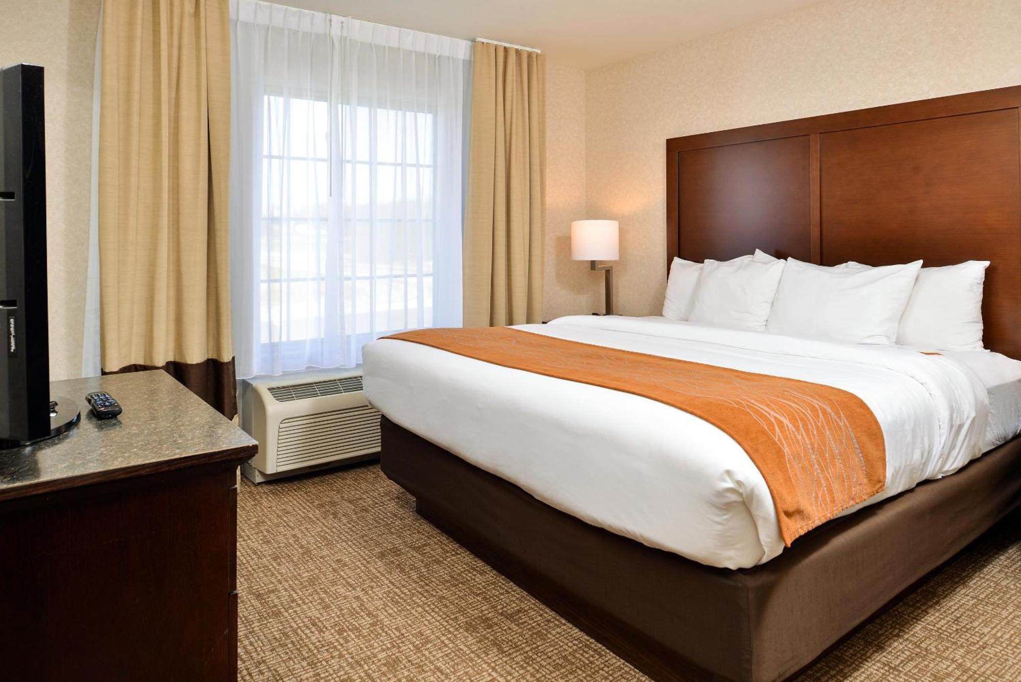 Comfort Inn & Suites Madison North Deforest Kültér fotó
