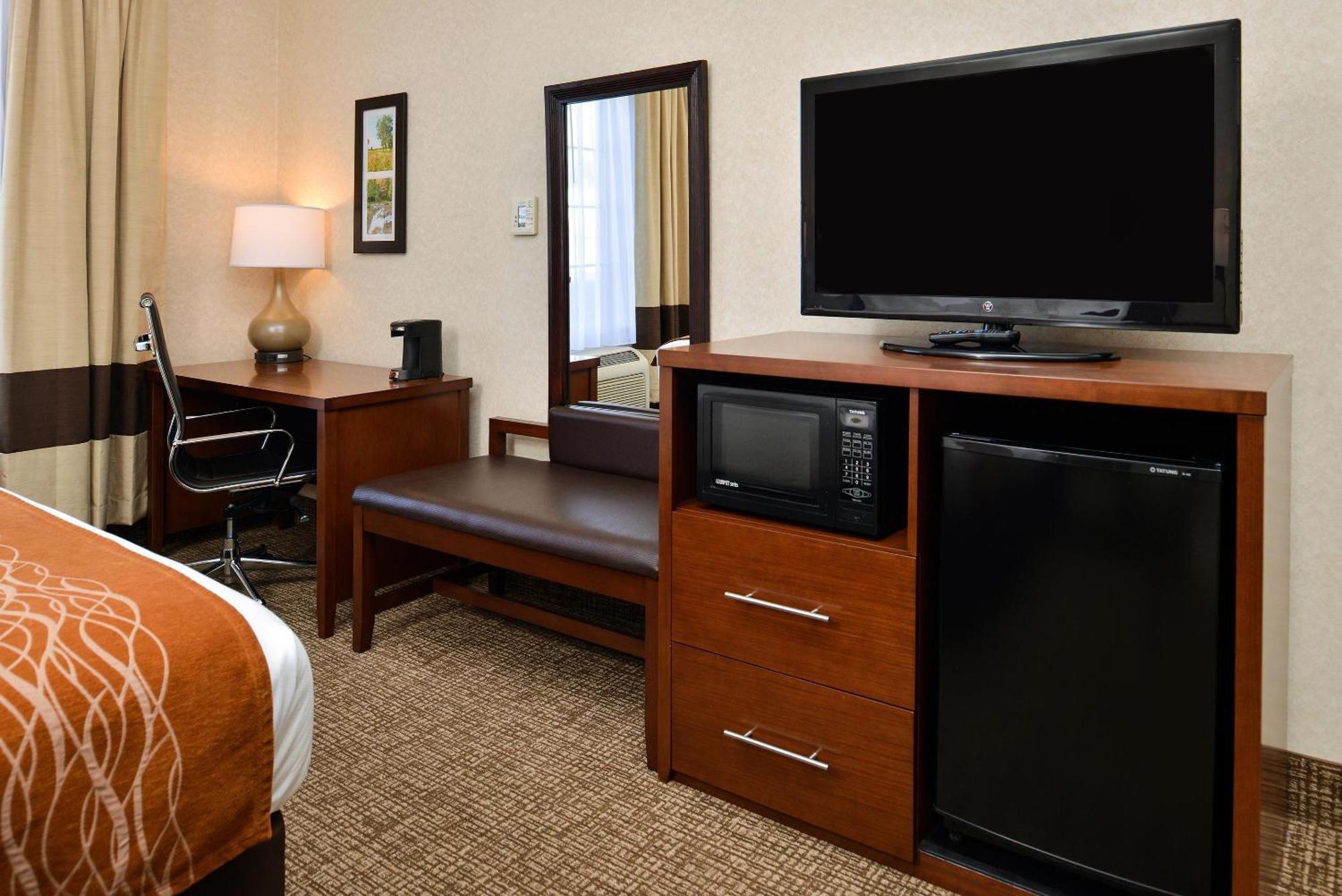 Comfort Inn & Suites Madison North Deforest Kültér fotó