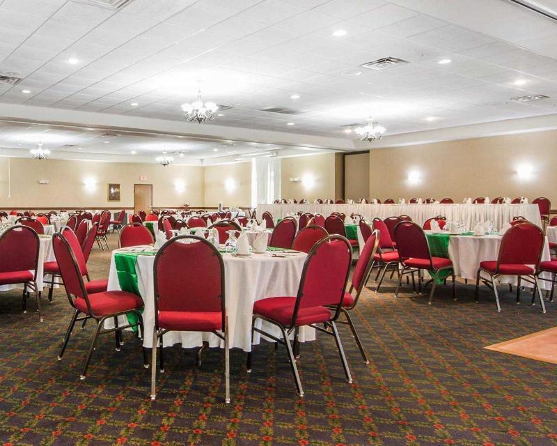 Comfort Inn & Suites Madison North Deforest Kültér fotó
