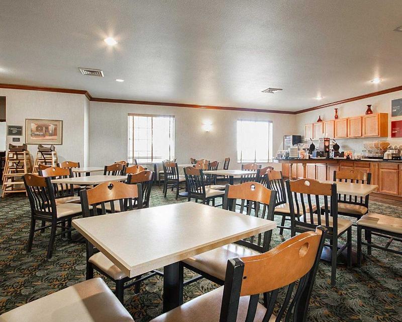 Comfort Inn & Suites Madison North Deforest Kültér fotó